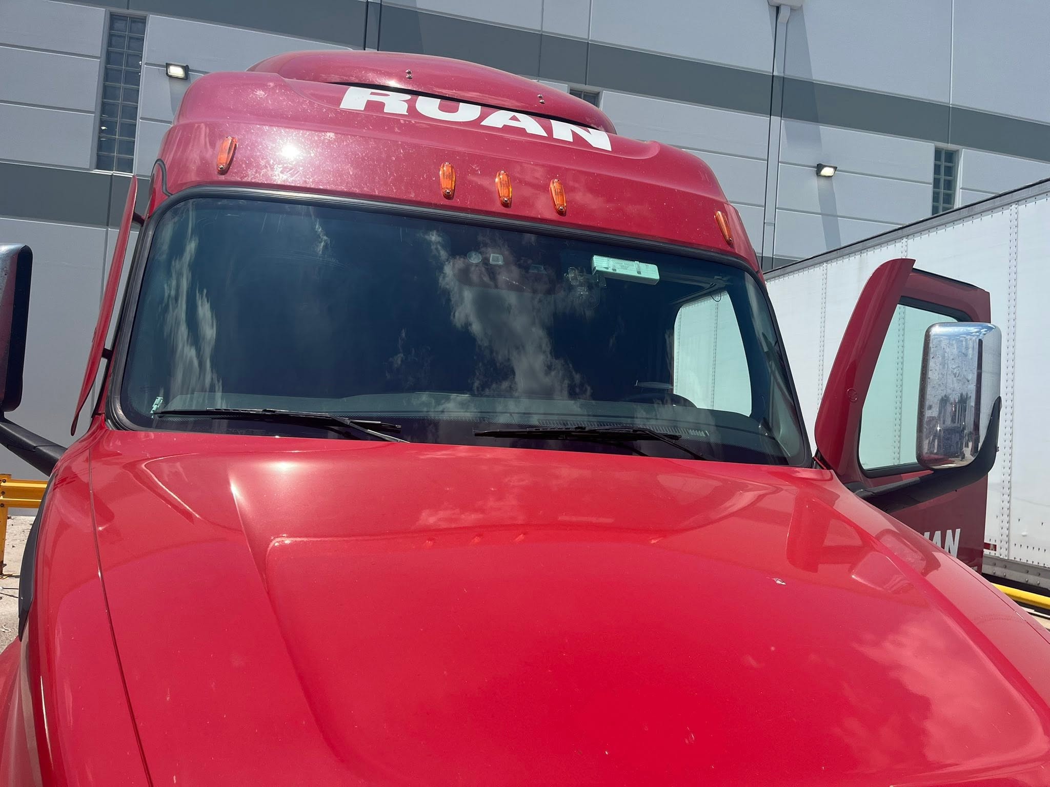 Side window glass replacement completed