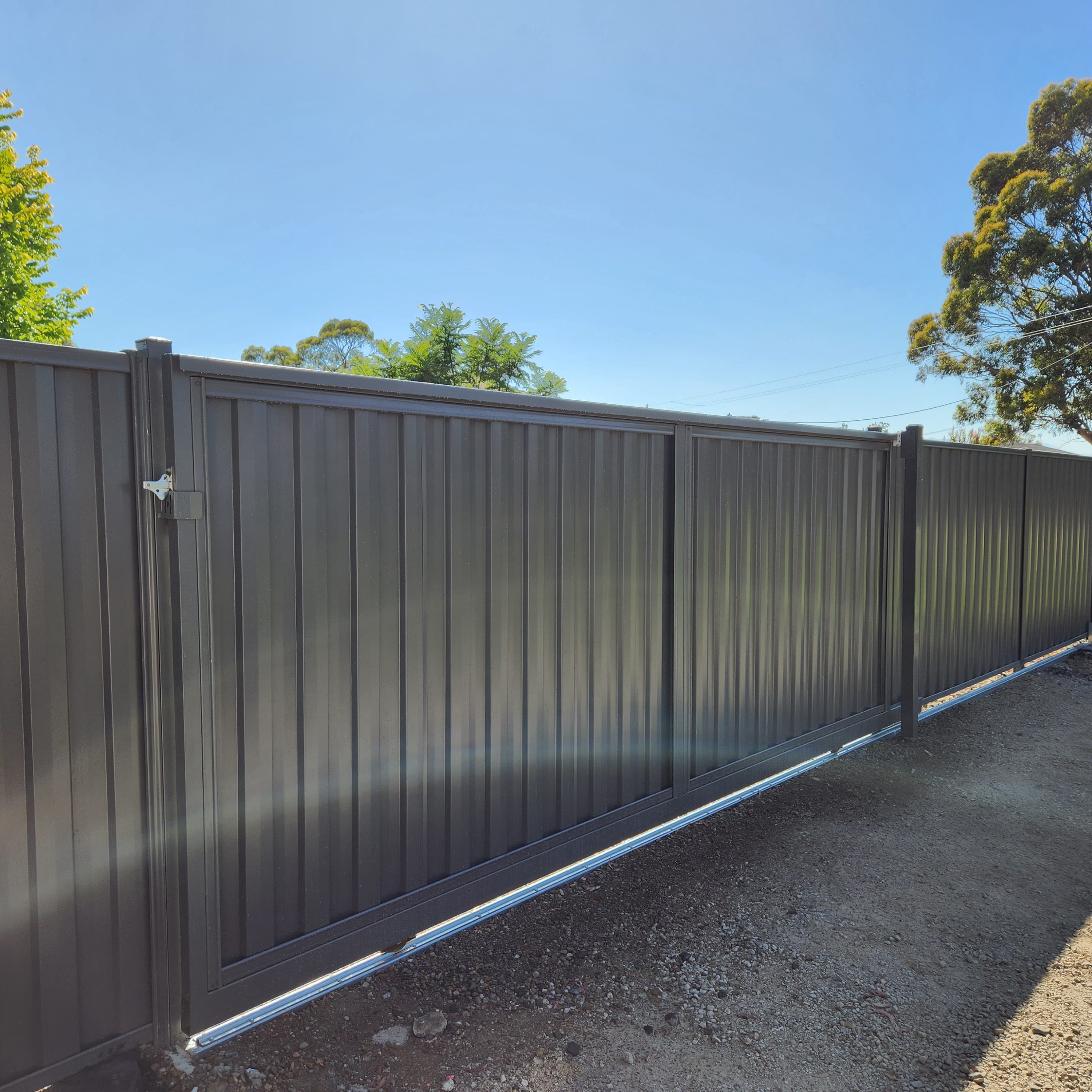 Colorbond privacy fence installed on a Mount Dandenong property